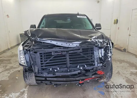 2016 Cadillac Escalade Luxury z USA, uszkodzony, nr VIN 1GYS4BKJ4GR451978